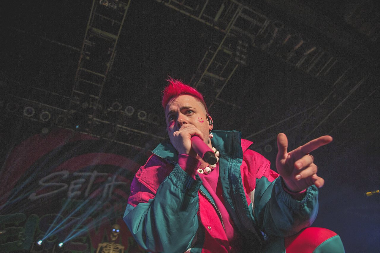 Photo Series: Set It Off brings their Welcome to Elsewhere tour to Chicago  - All Punked Up