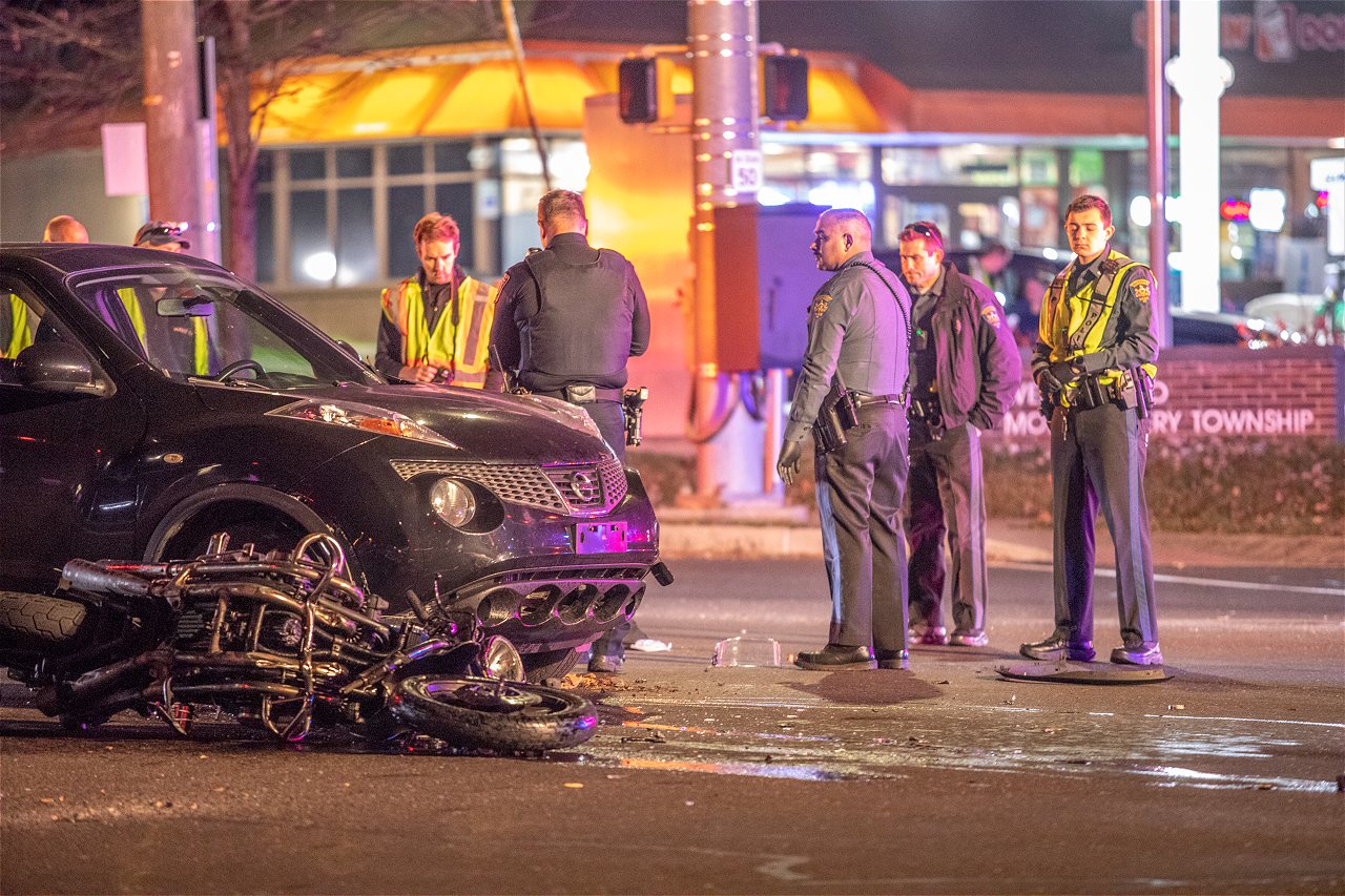 Keeping a Water Bottle in Your Car Can Cause a Fatal Accident, Here's Why